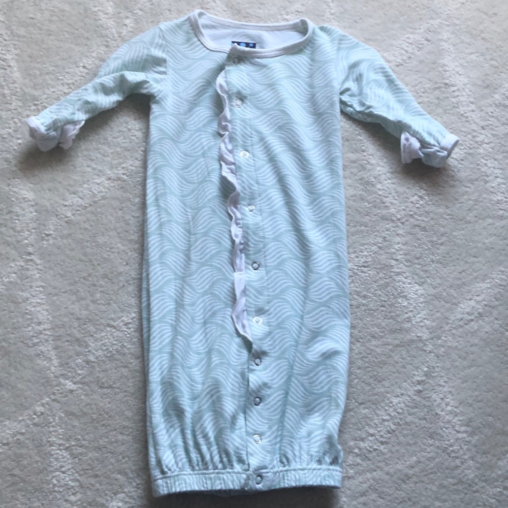 Kickee pants convertible gown, 0-3 GUC